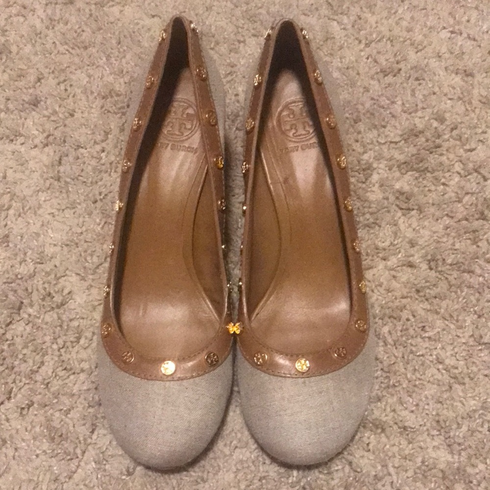 Mint condition Tory Burch shoes. Comfortable!